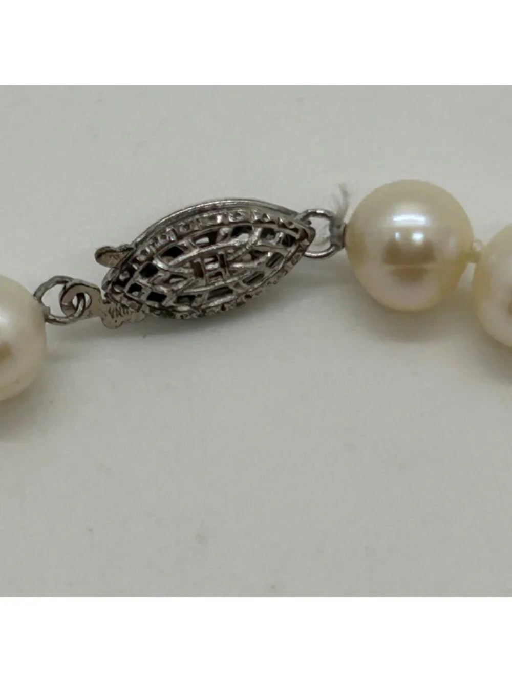 Faux Pearl Strand Bracelet Silver Tone Cream Color Filigree Clasp Elegant Weddin